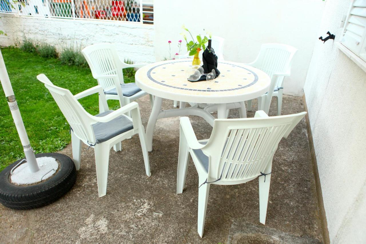 Apartmani Ana Juricev Vodice 보디체 외부 사진