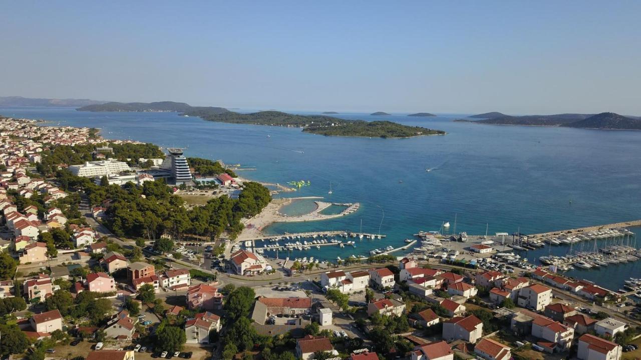 Apartmani Ana Juricev Vodice 보디체 외부 사진