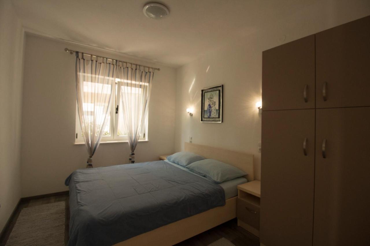 Apartmani Ana Juricev Vodice 보디체 외부 사진