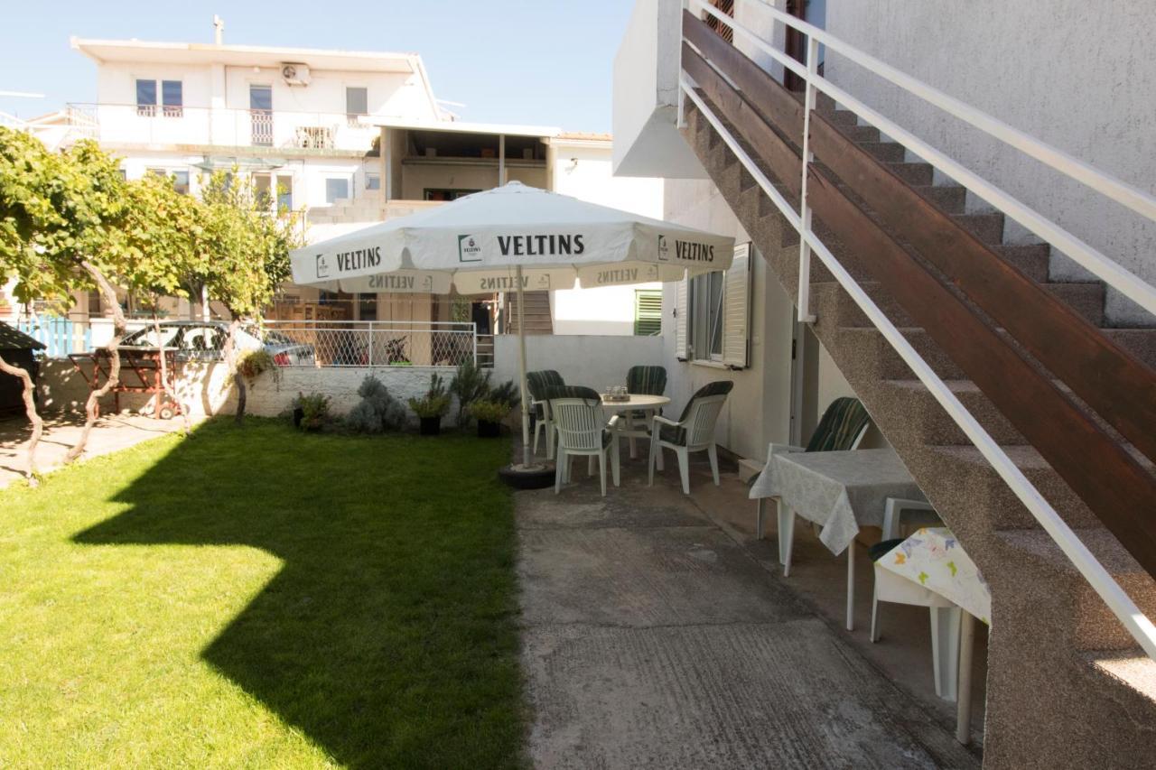 Apartmani Ana Juricev Vodice 보디체 외부 사진
