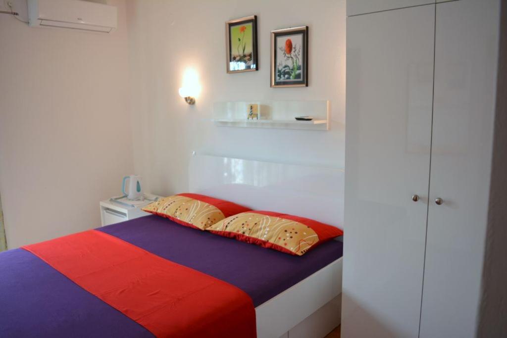 Apartmani Ana Juricev Vodice 보디체 외부 사진
