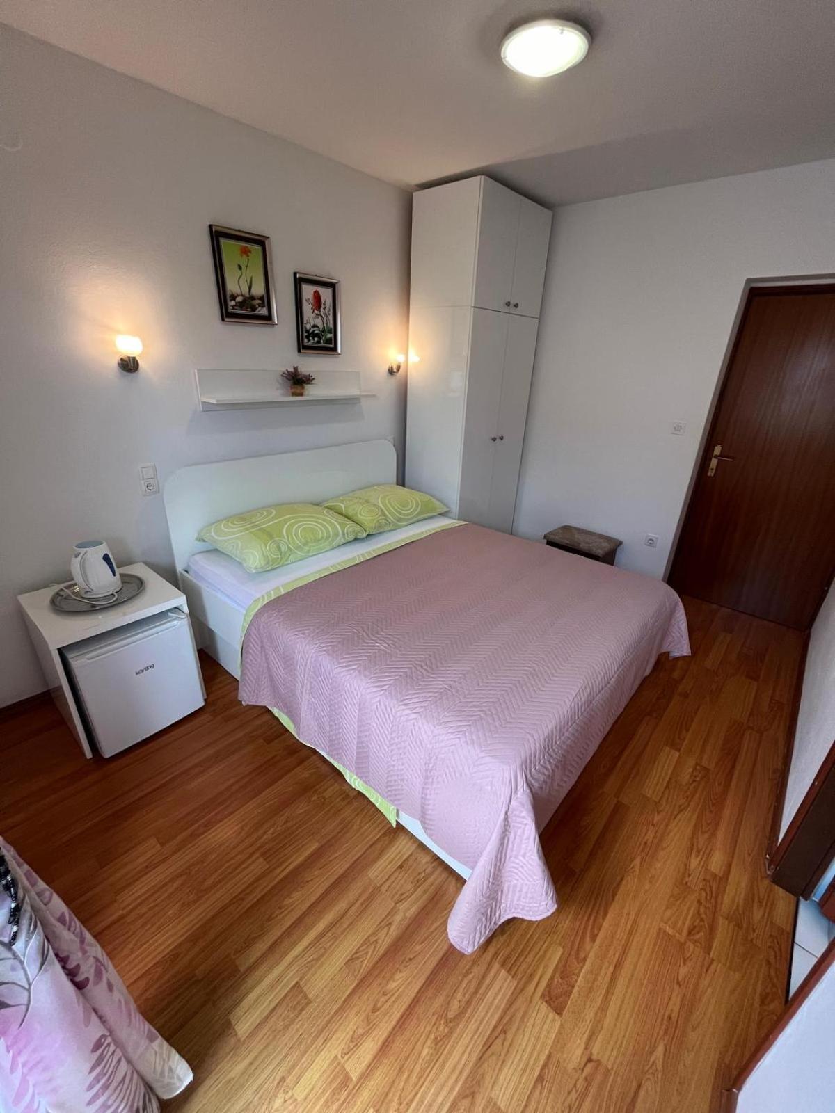 Apartmani Ana Juricev Vodice 보디체 외부 사진