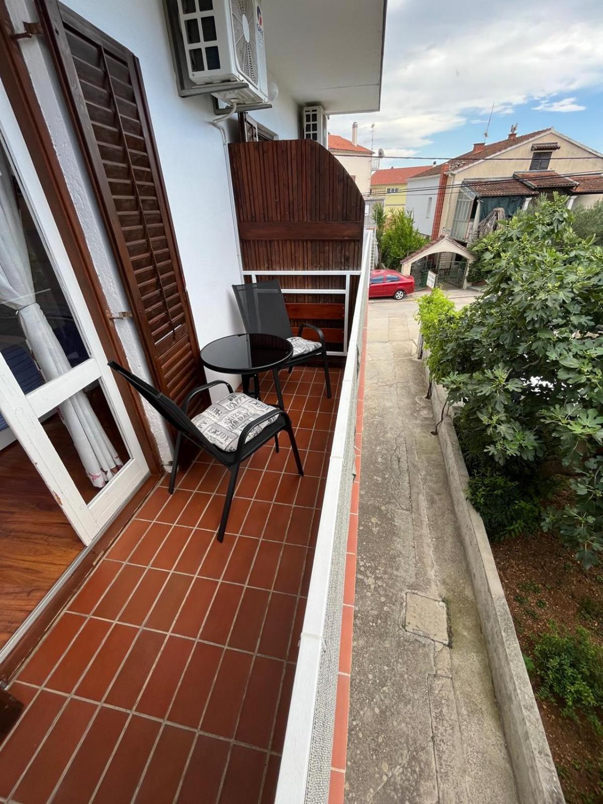 Apartmani Ana Juricev Vodice 보디체 외부 사진