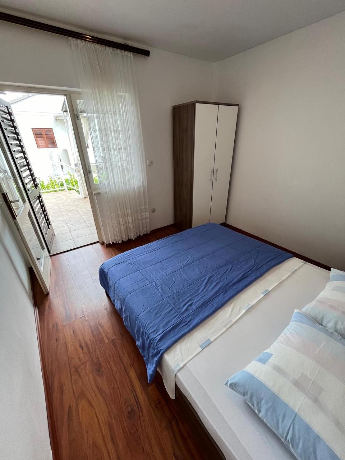 Apartmani Ana Juricev Vodice 보디체 외부 사진