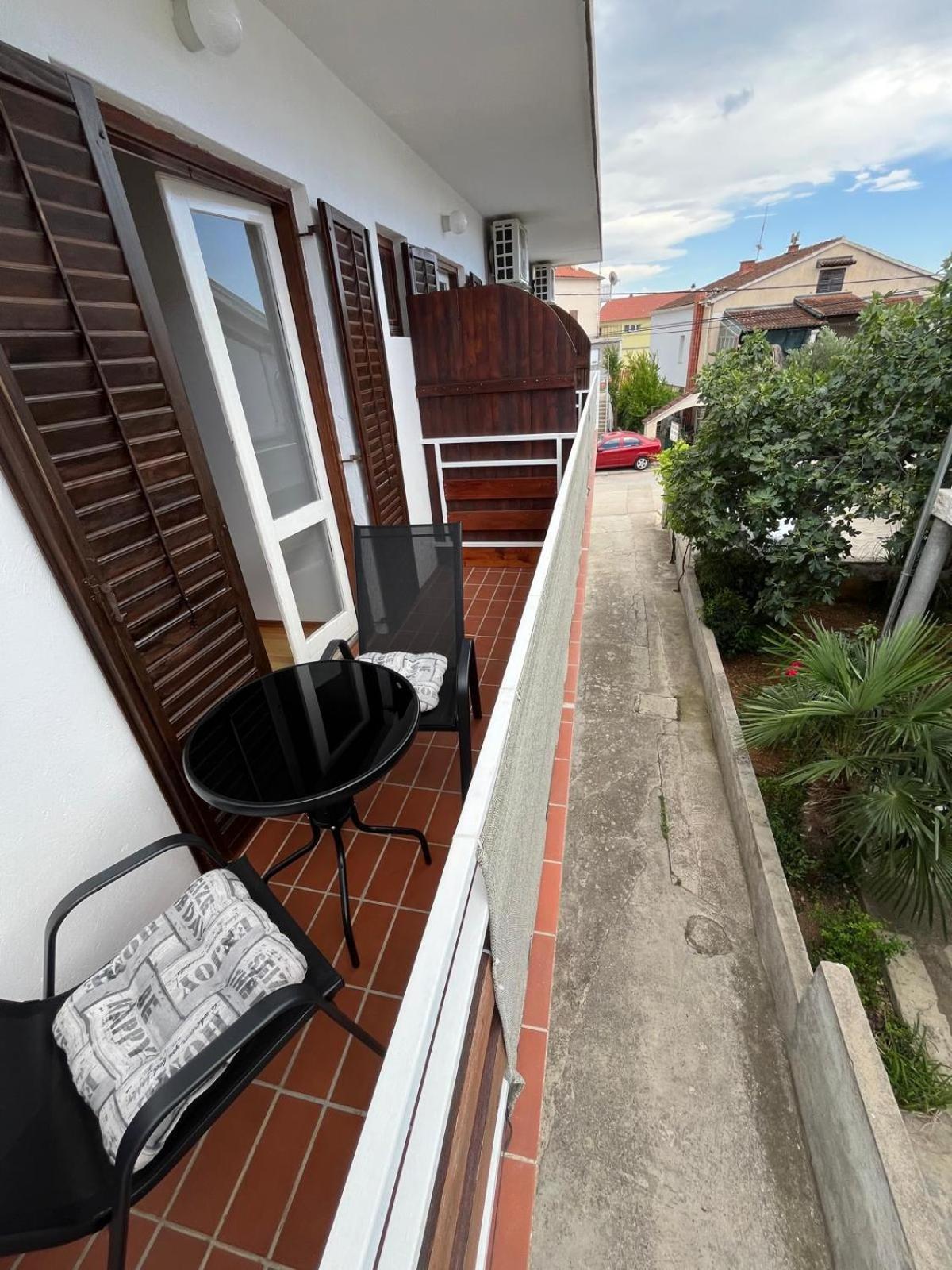 Apartmani Ana Juricev Vodice 보디체 외부 사진