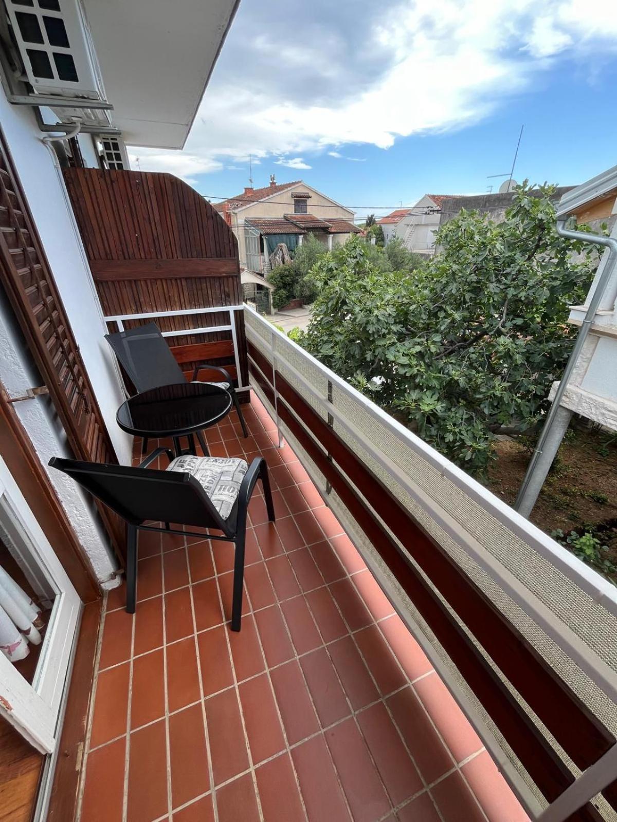 Apartmani Ana Juricev Vodice 보디체 외부 사진