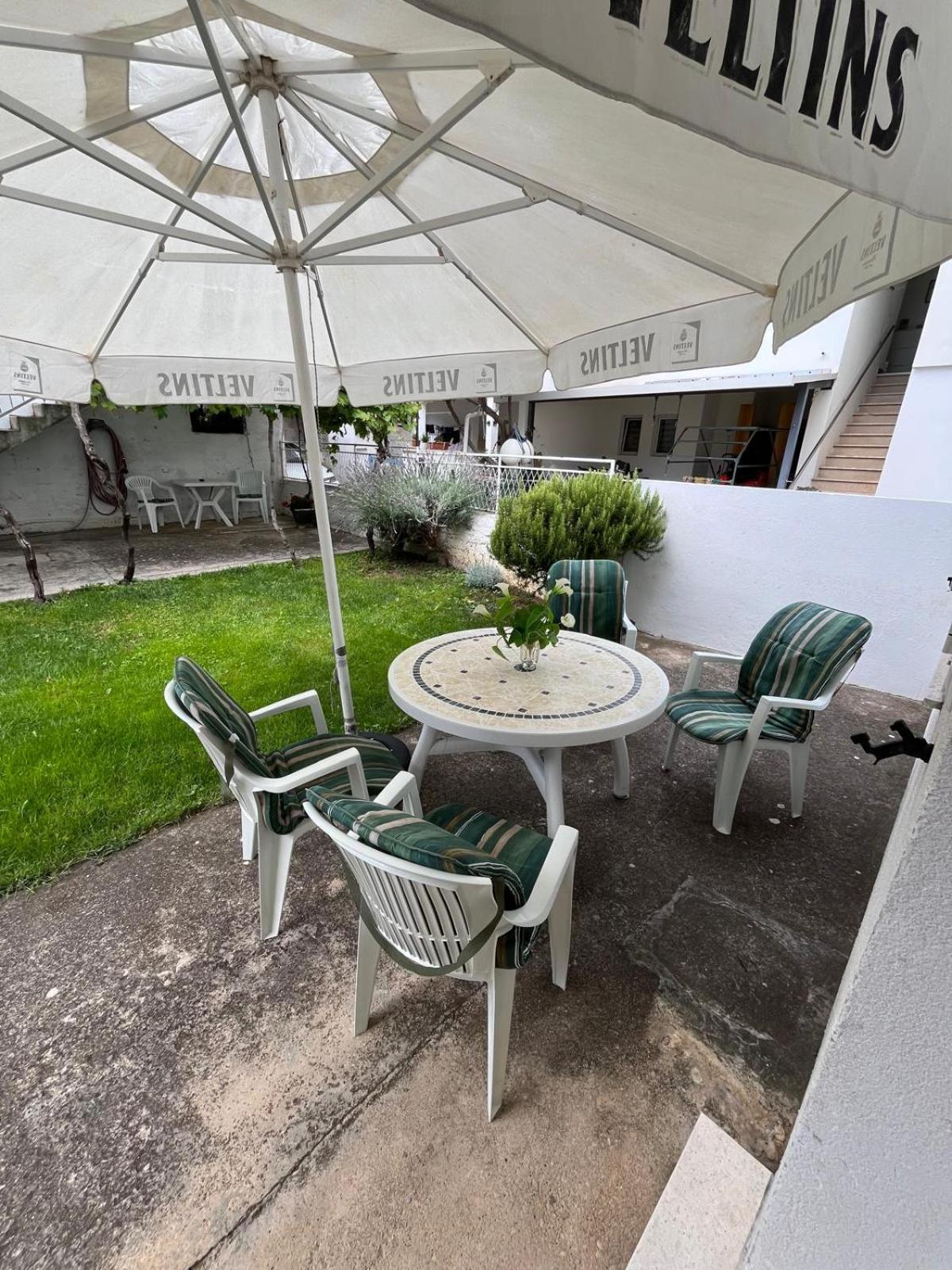 Apartmani Ana Juricev Vodice 보디체 외부 사진